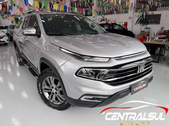 FIAT TORO 2.0 16V TURBO DIESEL FREEDOM 4WD AT9 FIAT TORO 2.0 16V TURBO DIESEL FREEDOM 4WD AT9